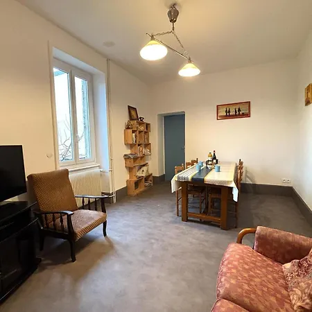 Maison Familiale Au Calme Avec Jardin Clos, Proche Thermes - Fr-1-489-563 別荘 Néris-les-Bains