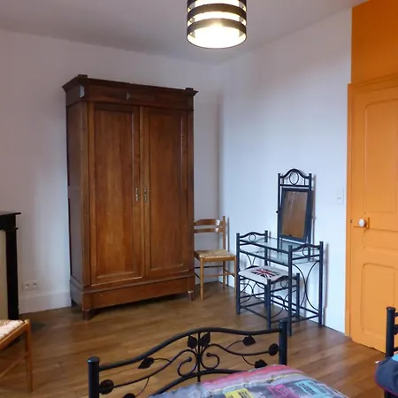 Maison Familiale Au Calme Avec Jardin Clos, Proche Thermes - Fr-1-489-563 別荘 Néris-les-Bains